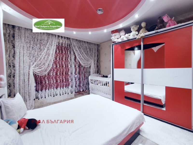 Na sprzedaż  1 sypialnia Ruse , Czarodejka - Jug , 65 mkw | 60151459 - obraz [3]