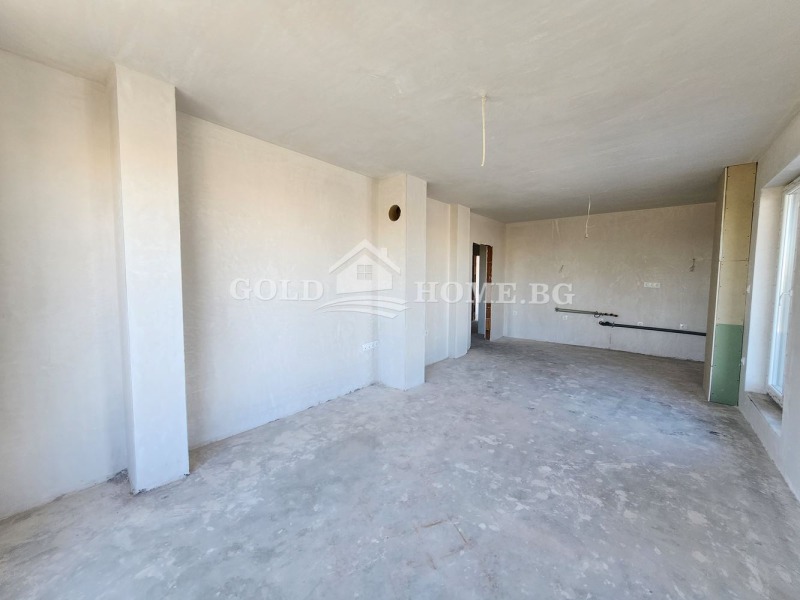 En venta  2 dormitorios Plovdiv , Ostromila , 261 metros cuadrados | 27209473 - imagen [3]