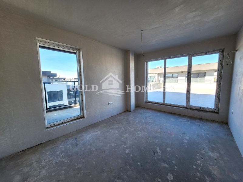 En venta  2 dormitorios Plovdiv , Ostromila , 261 metros cuadrados | 27209473 - imagen [4]