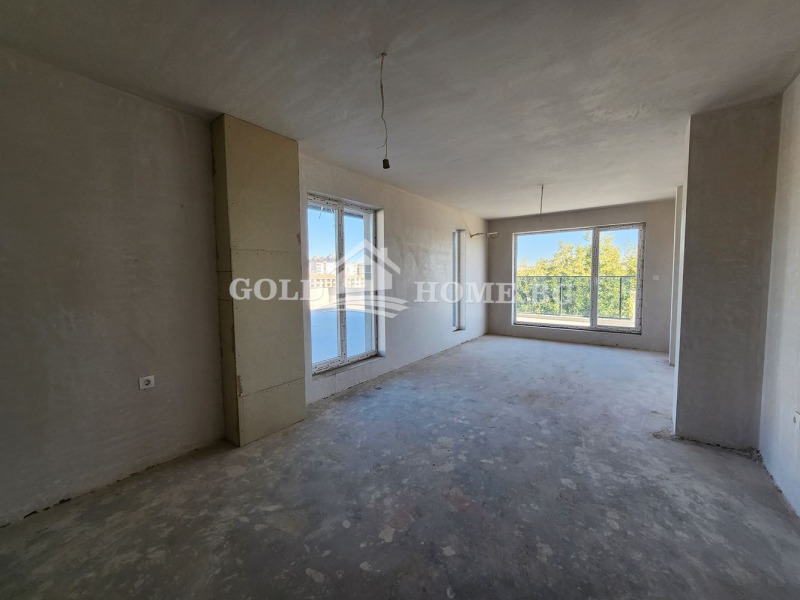 En venta  2 dormitorios Plovdiv , Ostromila , 261 metros cuadrados | 27209473 - imagen [6]