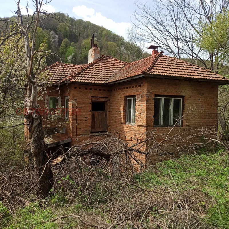 Продава КЪЩА, с. Осенарите, област Велико Търново, снимка 4 - Къщи - 52785491