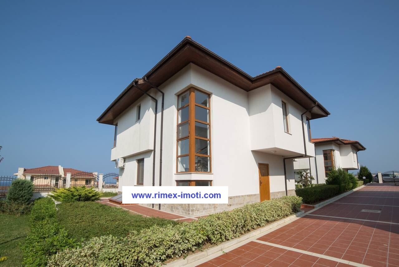 Продава КЪЩА, с. Лозенец, област Бургас, снимка 2 - Къщи - 51520728