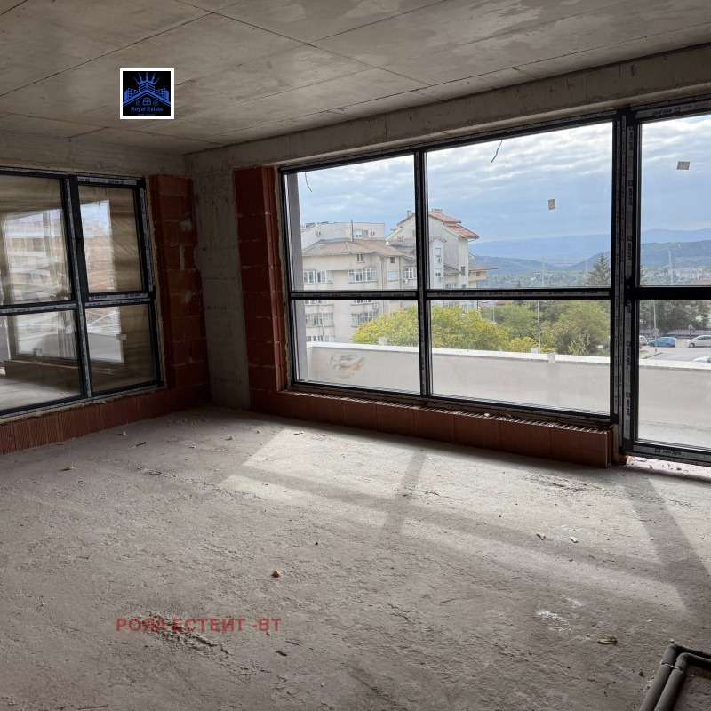 Продава 3-СТАЕН, гр. Велико Търново, Акация, снимка 2 - Апартаменти - 52600133