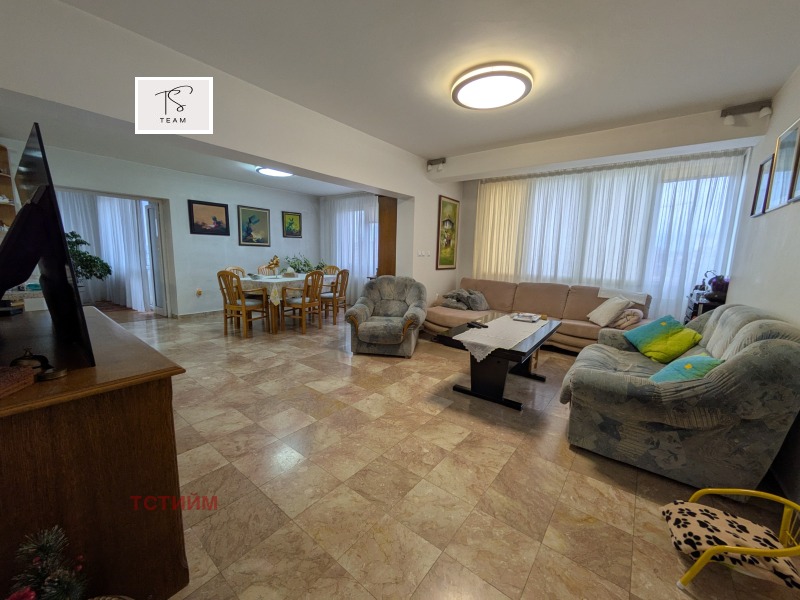 Продава  Многостаен, град София, Люлин 6 •  270 000 EUR • ID 92016389 — holmes.bg - [1] 