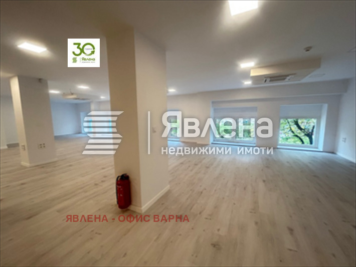 Продава ОФИС, гр. Варна, Център, снимка 4 - Офиси - 55017042