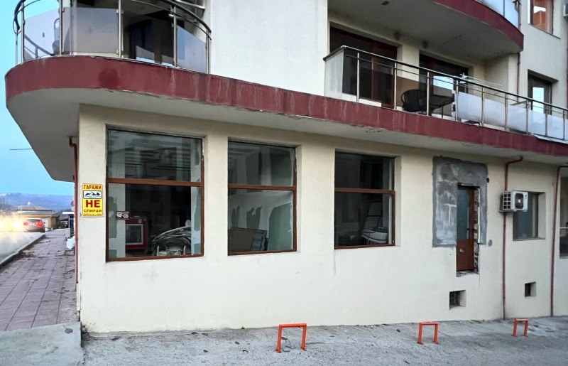 Продава ЗАВЕДЕНИЕ, гр. Велико Търново, Централна гара, снимка 3 - Заведения - 52631076