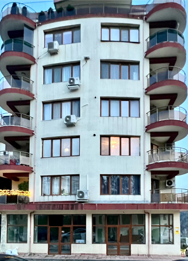 Продава ЗАВЕДЕНИЕ, гр. Велико Търново, Централна гара, снимка 4 - Заведения - 52631076