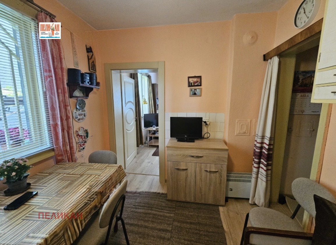Продава КЪЩА, гр. Горна Оряховица, област Велико Търново, снимка 2 - Къщи - 54768177