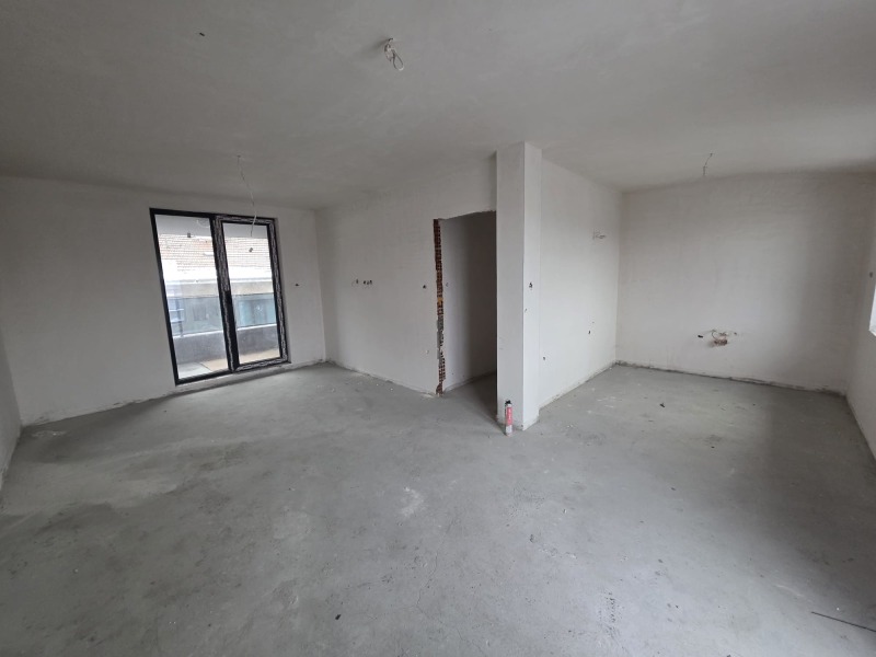 Продава 3-СТАЕН в град Хасково, Овчарски - 108 кв.м / 129 000 € » 252 302.07 лв., ИМОТИ-МИРА