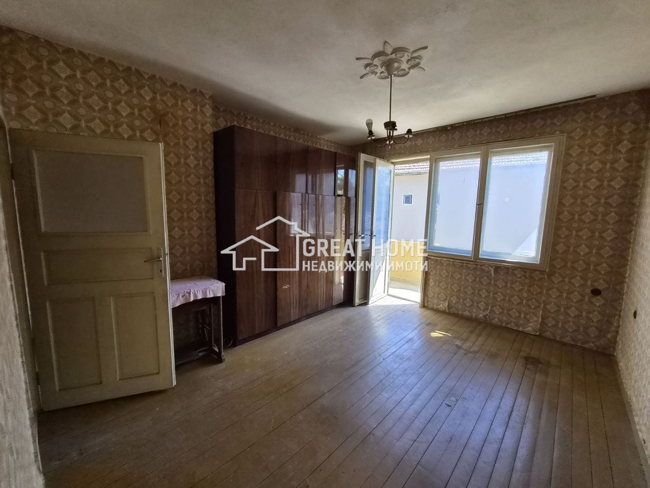Продава МНОГОСТАЕН, гр. Търговище, Боровец, снимка 2 - Апартаменти - 55846716