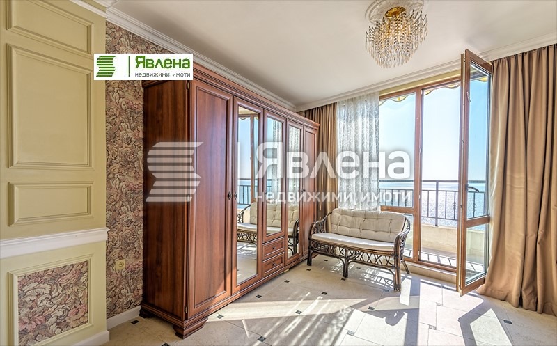 For Sale  1 bedroom region Burgas , Sveti Vlas , 100 sq.m | 10634232 - image [2]