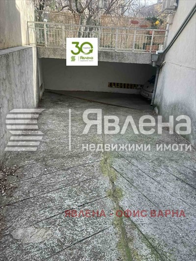 Продава ГАРАЖ, ПАРКОМЯСТО, гр. Варна, Гръцка махала, снимка 3 - Гаражи и паркоместа - 54360078