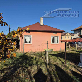 Продава Къща