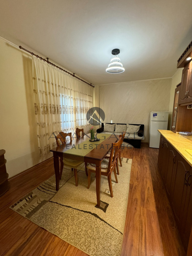 Te koop  2 slaapkamers Plovdiv , Trakija , 60 m² | 32685774