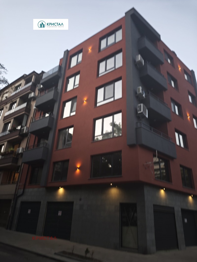 Til salgs  2 soverom Plovdiv , Sadijski , 140 kvm | 52501843 - bilde [2]