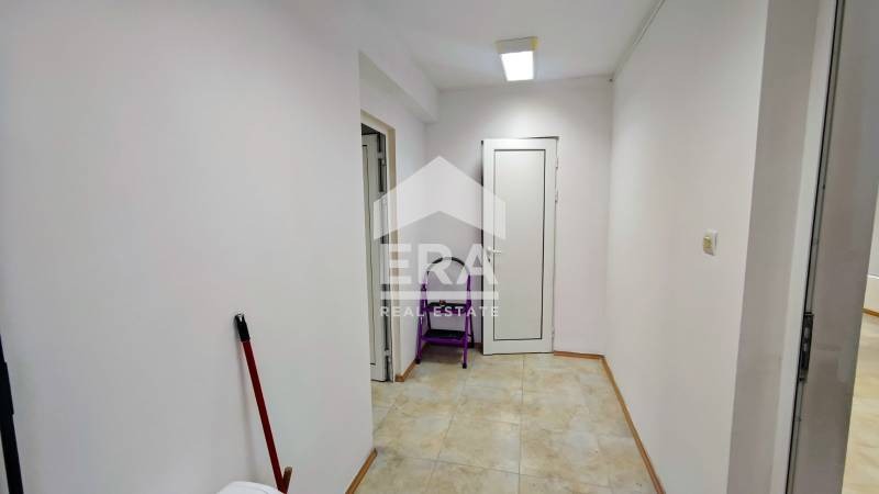 En venta  Oficina Targovishte , Tsentar , 78 metros cuadrados | 33548219 - imagen [3]