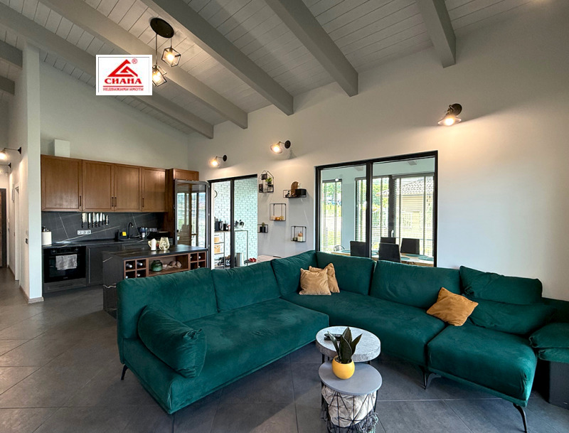Eladó  Ház Gabrovo , Tlacsnici , 250 négyzetméter | 43857746
