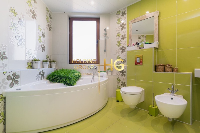 Till salu  Hus Varna , m-t Zelenika , 350 kvm | 60595553 - bild [8]
