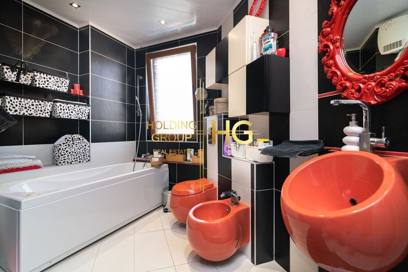 Till salu  Hus Varna , m-t Zelenika , 350 kvm | 60595553 - bild [9]