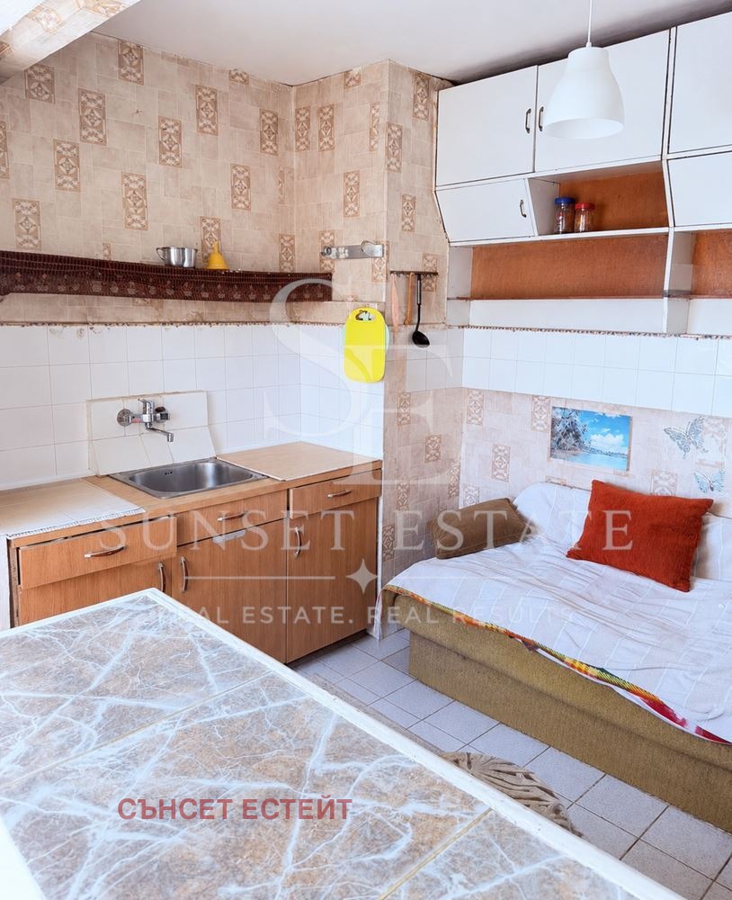 Продава 2-СТАЕН, гр. Бургас, Славейков, снимка 2 - Апартаменти - 54809140