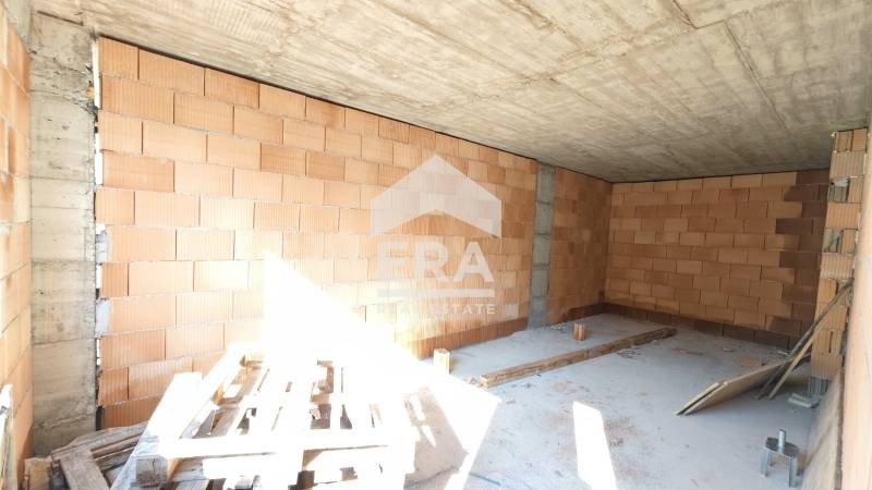 Продава 2-СТАЕН, гр. Търговище, Вароша, снимка 3 - Апартаменти - 52720040