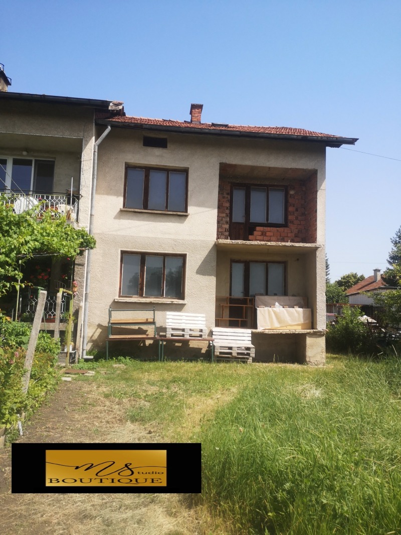 Продава  Къща област София , с. Петърч , 240 кв.м | 91204054