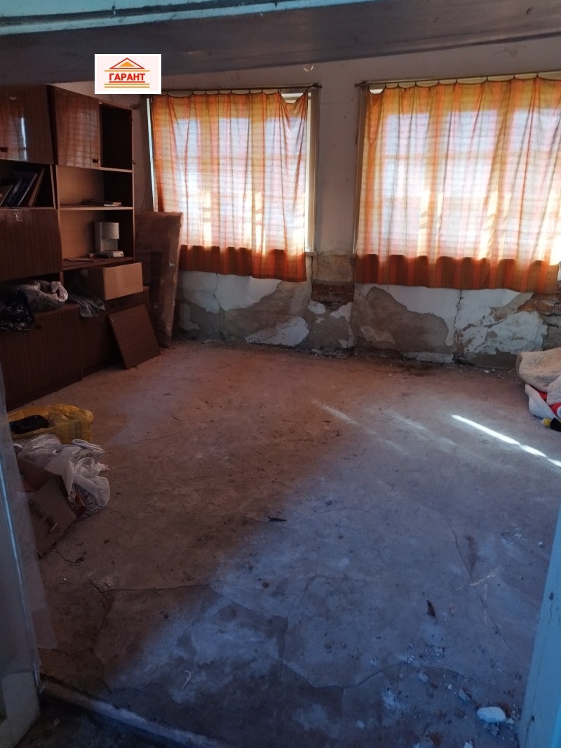 Продава КЪЩА, с. Садовец, област Плевен, снимка 11 - Къщи - 47922490