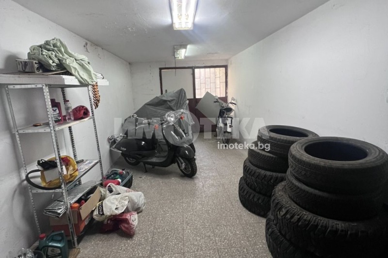 In vendita  Box auto Sofia , Krasno selo , 17 mq | 35851647 - Immagine [3]