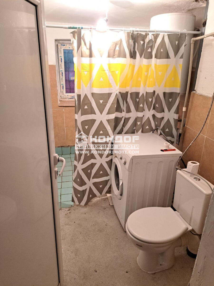 Продава ЕТАЖ ОТ КЪЩА, гр. Пловдив, Кършияка, снимка 11 - Етаж от къща - 55320621