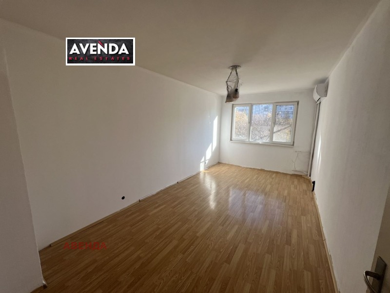 Продава  2-стаен, град София, Света Троица •  129 999 EUR • ID 98449216 — holmes.bg - [1] 