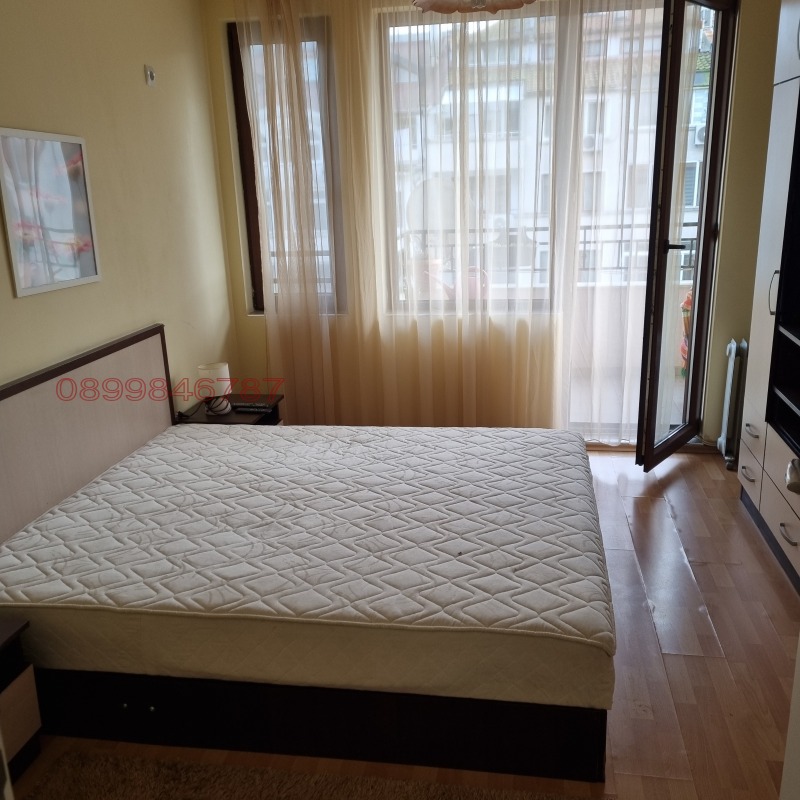 Продава 2-СТАЕН, гр. Бургас, Лазур, снимка 2 - Апартаменти - 53437628