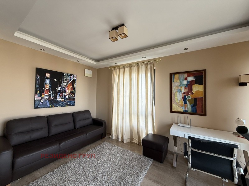 Продава МНОГОСТАЕН, гр. Бургас, Лазур, снимка 8 - Апартаменти - 52442959