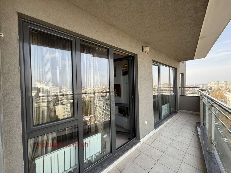 Продава МНОГОСТАЕН, гр. Бургас, Лазур, снимка 10 - Апартаменти - 52442959