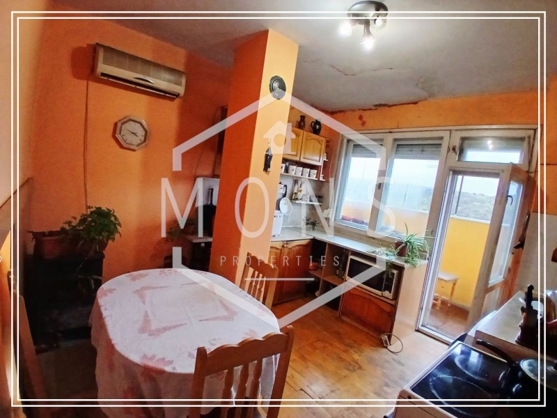 Продава МЕЗОНЕТ, гр. Велико Търново, Център, снимка 2 - Апартаменти - 52233220