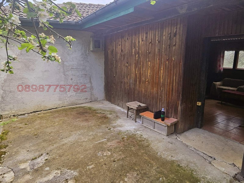 Продава КЪЩА, гр. Ботевград, област София област, снимка 6 - Къщи - 52783895