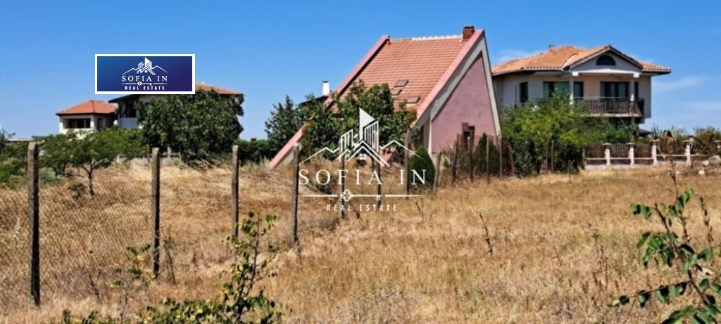 Продава КЪЩА, с. Божурец, област Добрич, снимка 2 - Къщи - 51838817