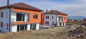 Hus Prolesja, region Sofia 3