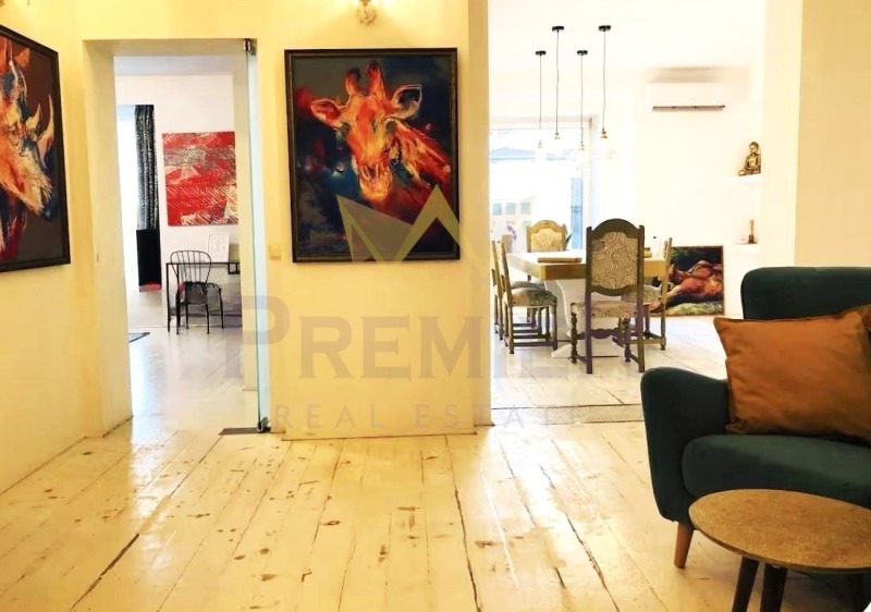 Продава МНОГОСТАЕН, гр. София, Център, снимка 3 - Апартаменти - 53414087