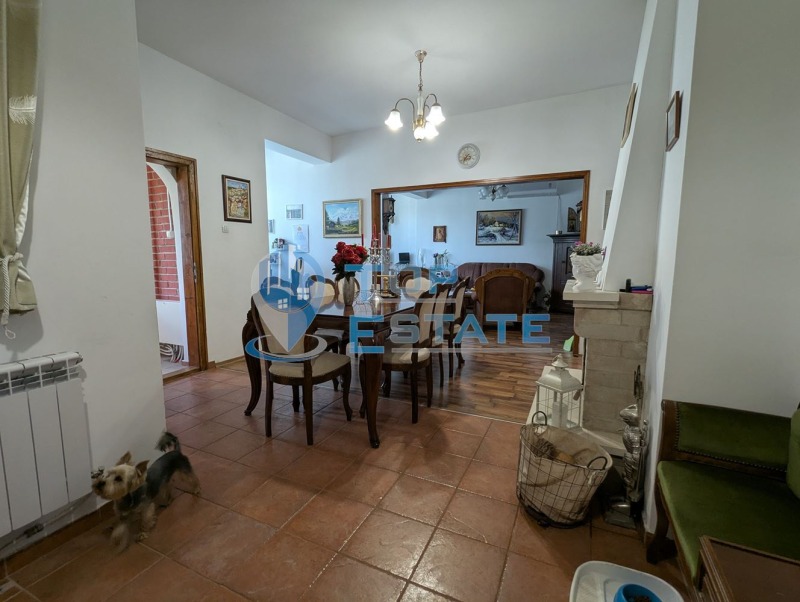 Продава  Къща област Велико Търново , гр. Горна Оряховица , 370 кв.м | 83473676 - изображение [3]