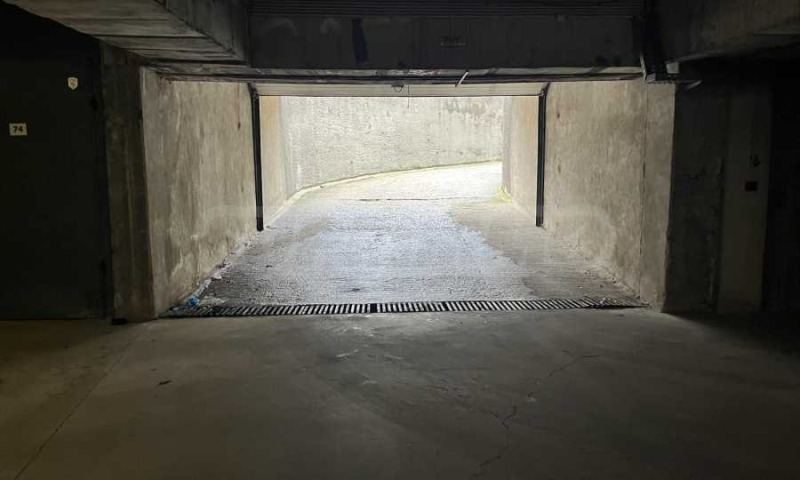 Продава ГАРАЖ, ПАРКОМЯСТО, гр. София, Манастирски ливади, снимка 4 - Гаражи и паркоместа - 52322926