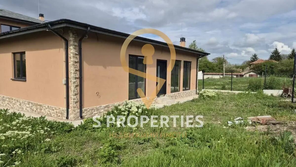 Продава КЪЩА, с. Яребична, област Варна