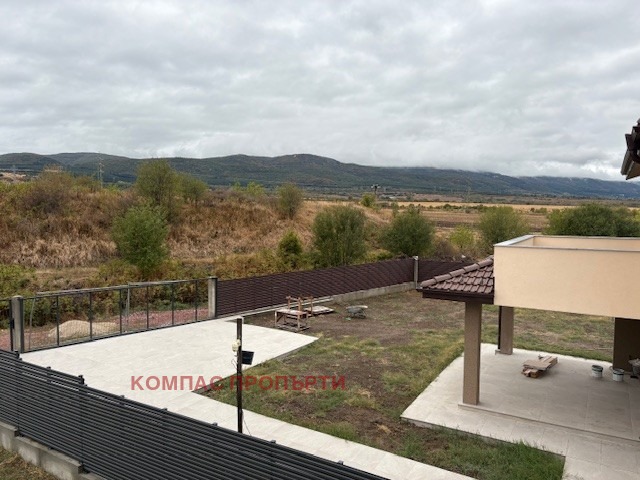 Продава  Къща област София , с. Гара Елин Пелин , 170 кв.м | 41366538 - изображение [12]