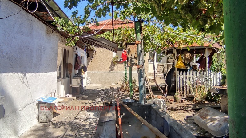 Продава КЪЩА, с. Тракия, област Стара Загора, снимка 16 - Къщи - 51591885