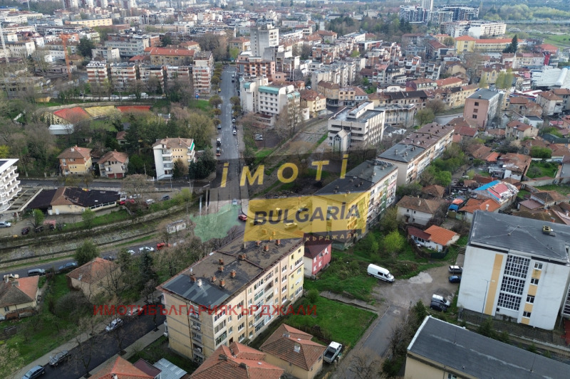 Na prodej  Spiknutí Kardžali , Centar , 226 m2 | 32801683 - obraz [2]