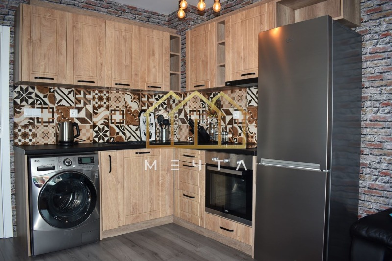 Продава  3-стаен град Пловдив , Коматевски възел , 90 кв.м | 26848152 - изображение [3]