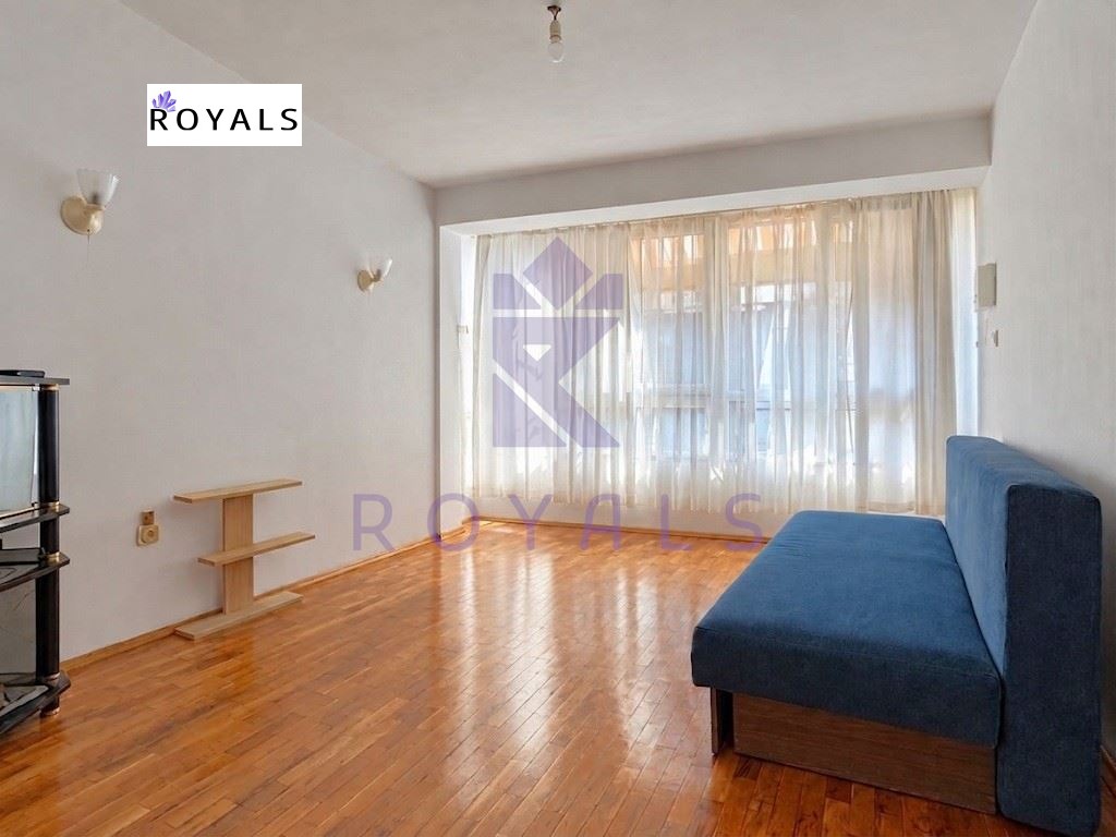 Продава 3-СТАЕН, гр. Варна, Спортна зала