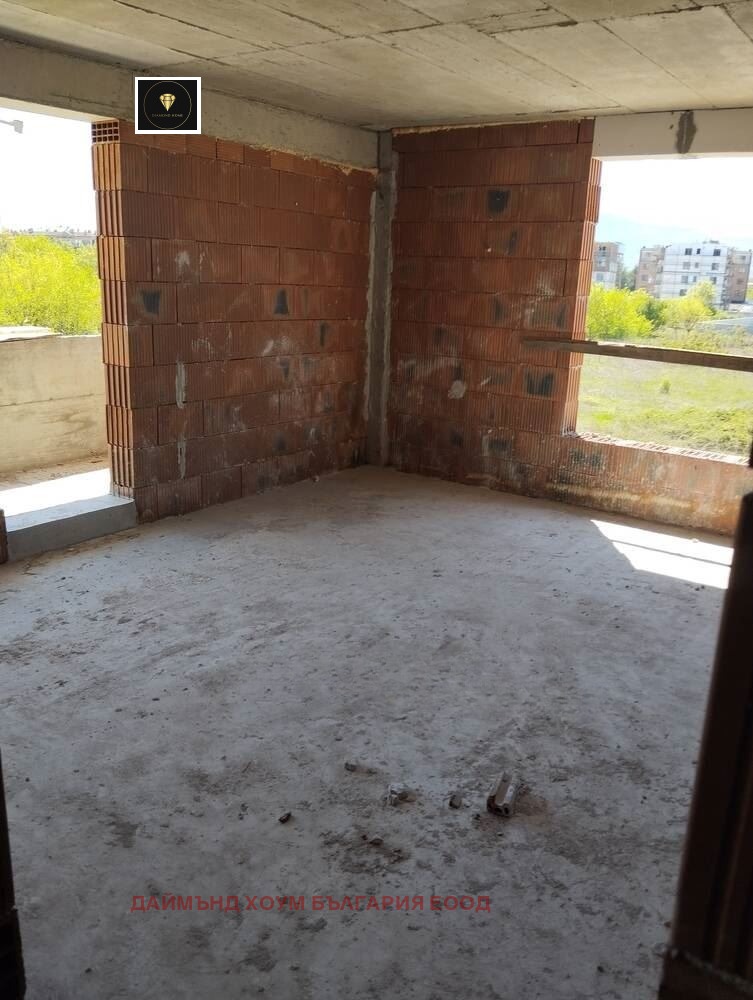 Продава 2-СТАЕН, гр. Пловдив, Остромила