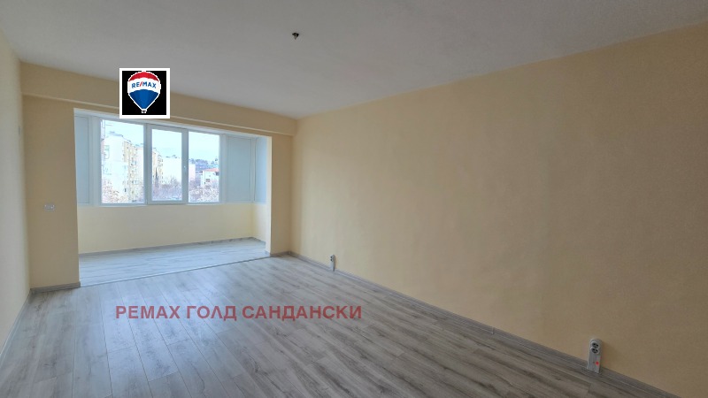 Продава  3-стаен област Благоевград , гр. Сандански , 69 кв.м | 15757903