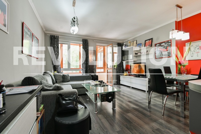 Myytävänä  2 makuuhuonetta Sofia , Mladost 4 , 120 neliömetriä | 41733676