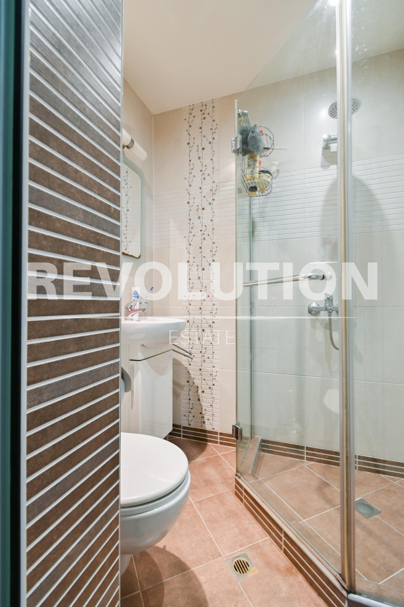 Myytävänä  2 makuuhuonetta Sofia , Mladost 4 , 120 neliömetriä | 41733676 - kuva [12]